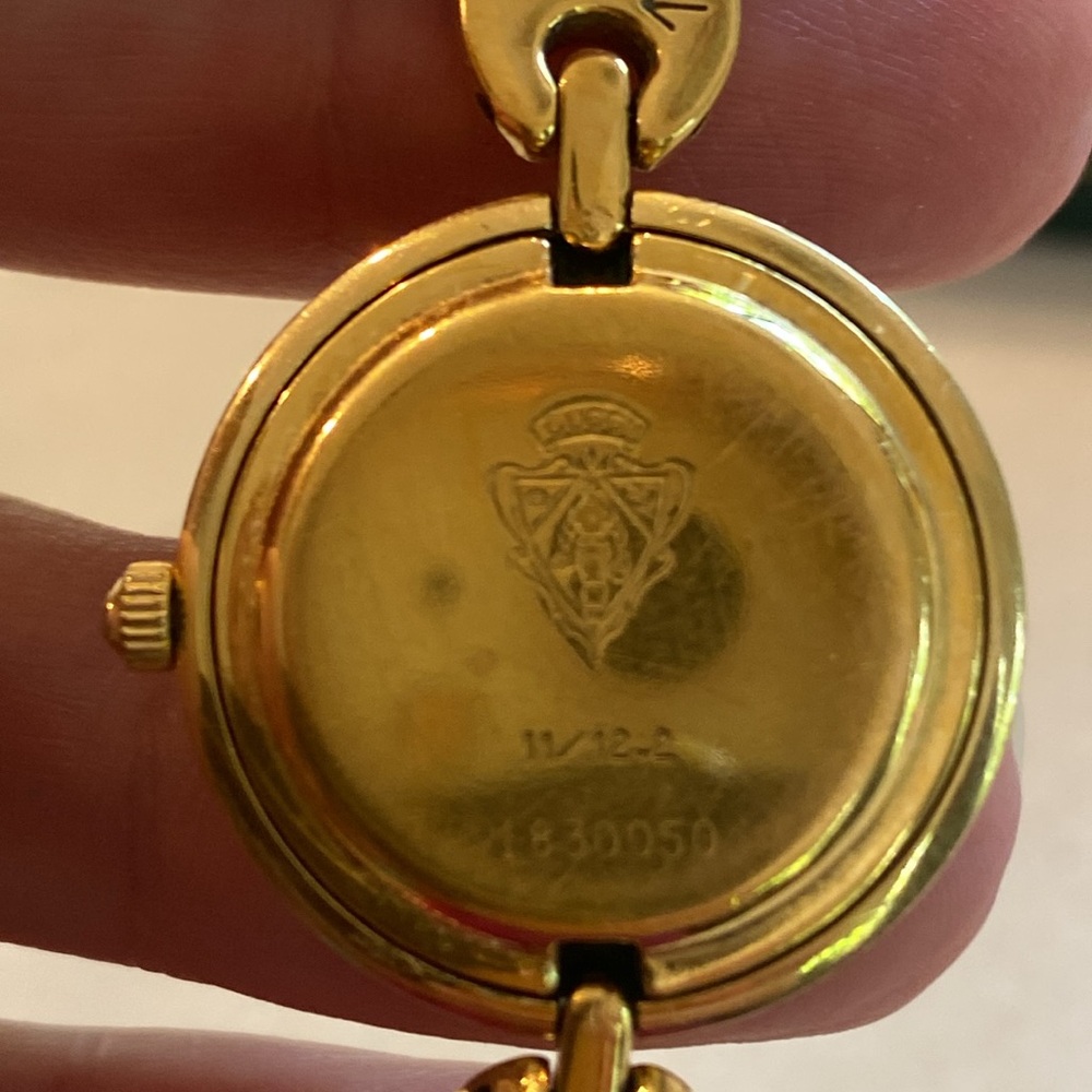 Gucci Gold Chain Watch 7” - Picture 7 of 8